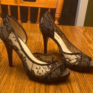 Black lace heels 👠